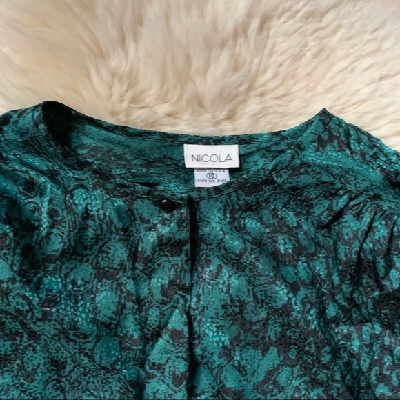 Vintage Nicola Green Snake Print Button Down Blouse with Shoulder Pads Small - Picture 3 of 7
